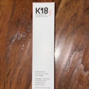 FULL SIZE K18 Professional Molecular Repair Hair Mask - White